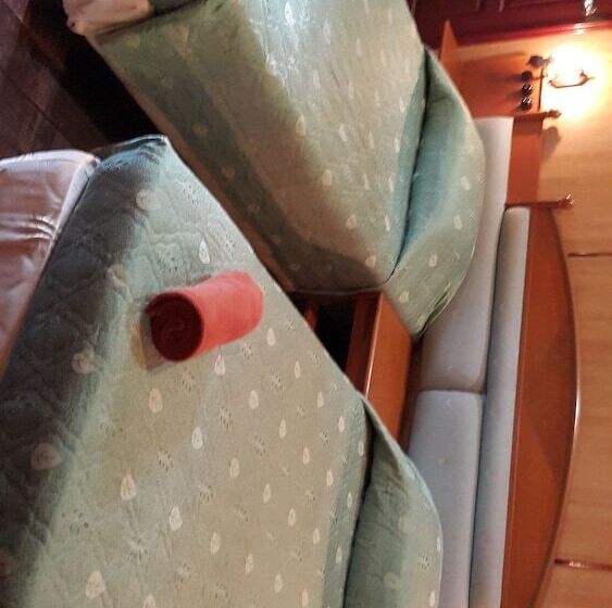 Hotel Kampung Tok Senik Resort