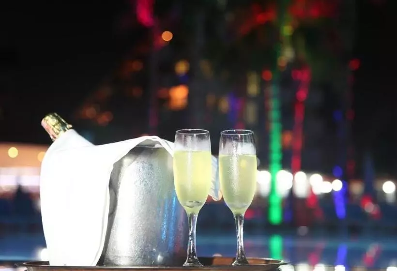 酒店 Lonicera World