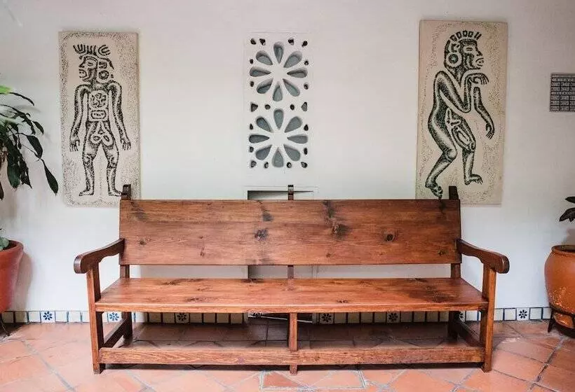 Отель Parador Del Dominico