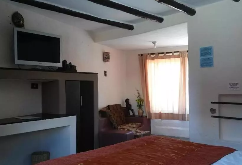 هتل Pozo Del Cielo