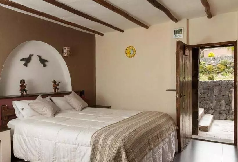 هتل Pozo Del Cielo