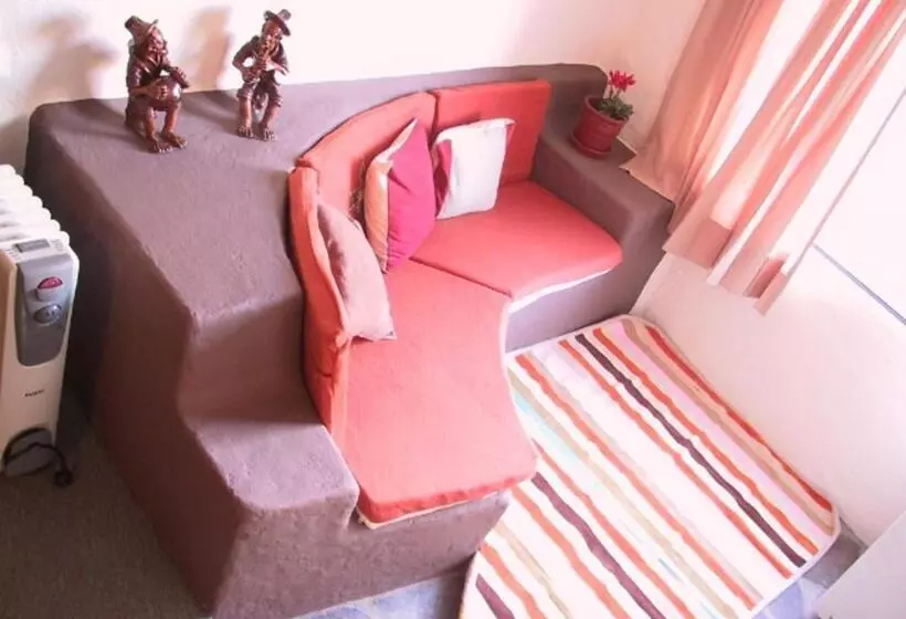 هتل Pozo Del Cielo