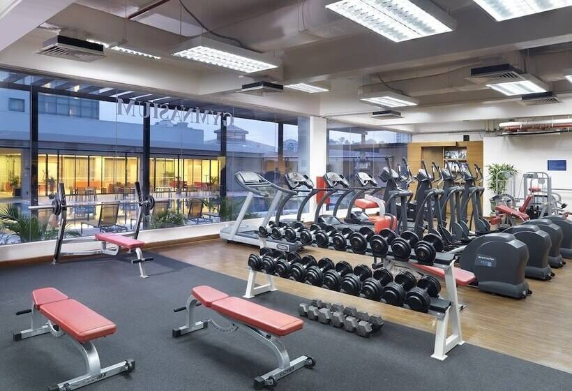 هتل St Giles Boulevard