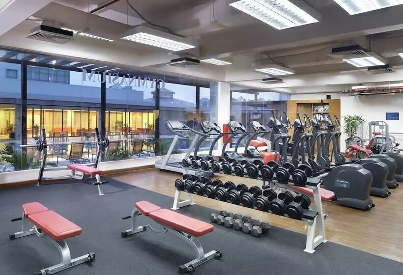 هتل St Giles Boulevard