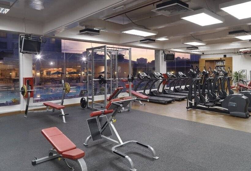 هتل St Giles Boulevard