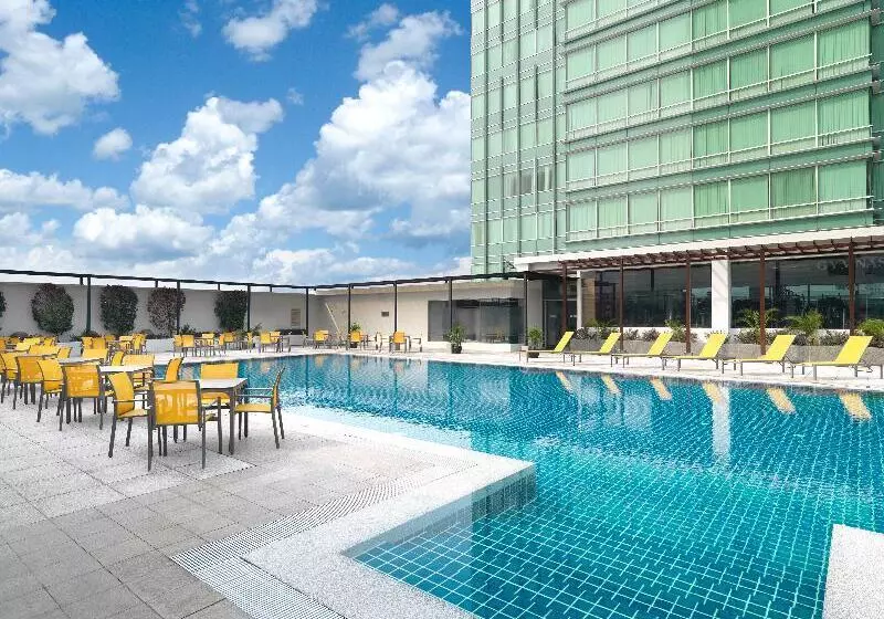 هتل St Giles Boulevard