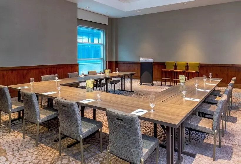 בית מלון כפרי The Westin Boston Seaport District