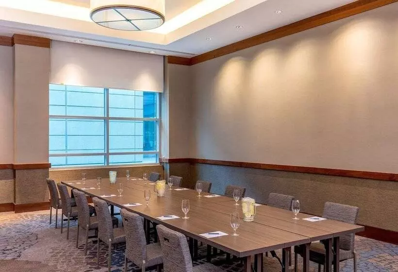 בית מלון כפרי The Westin Boston Seaport District