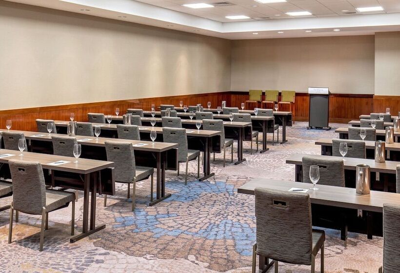 هتل The Westin Boston Seaport District