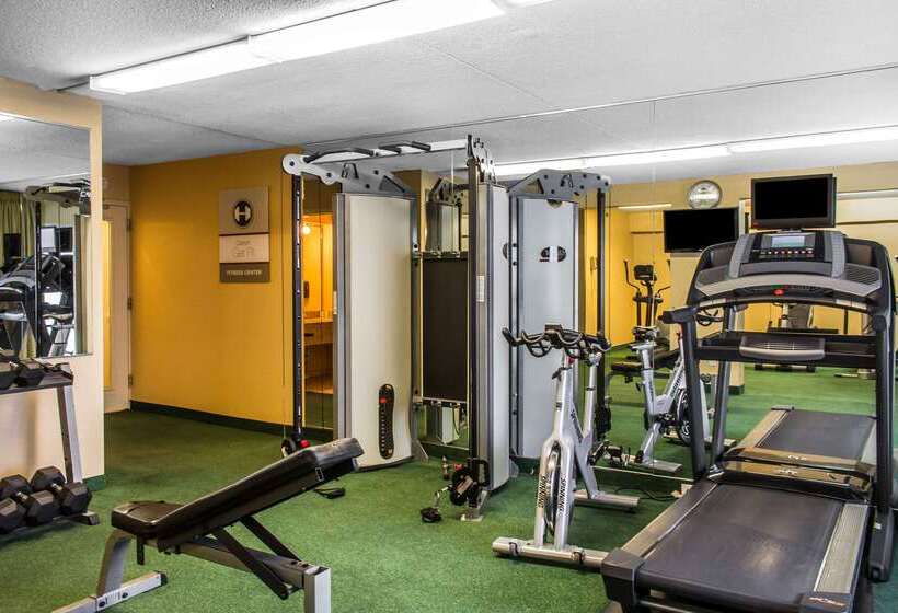 Clarion Hotel Philadelphia International Airport