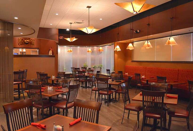 Clarion Hotel Philadelphia International Airport