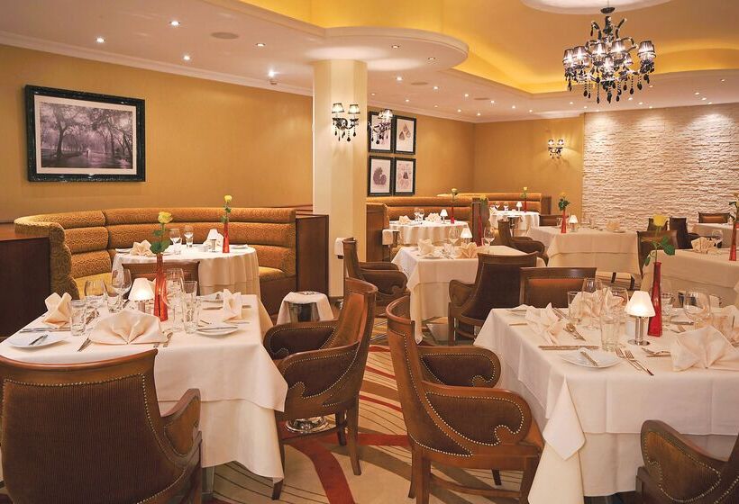 هتل Alexander The Great Beach