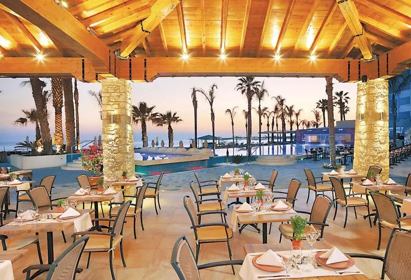 Hotel Alexander The Great Beach