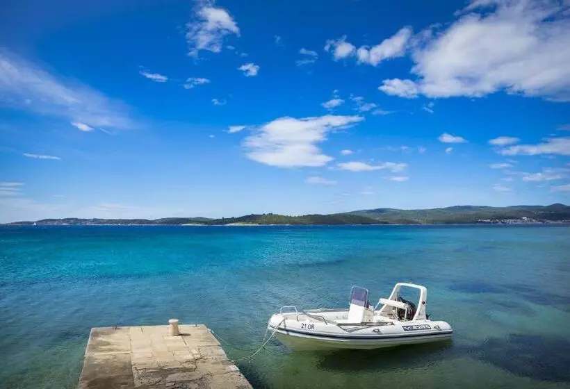 فندق Aminess Grand Azur