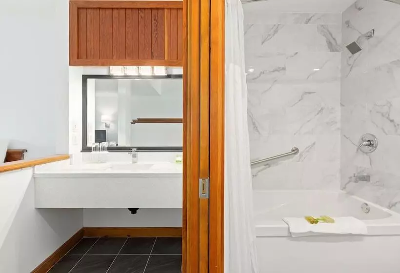 酒店 Canadian Princess Lodge & Marina