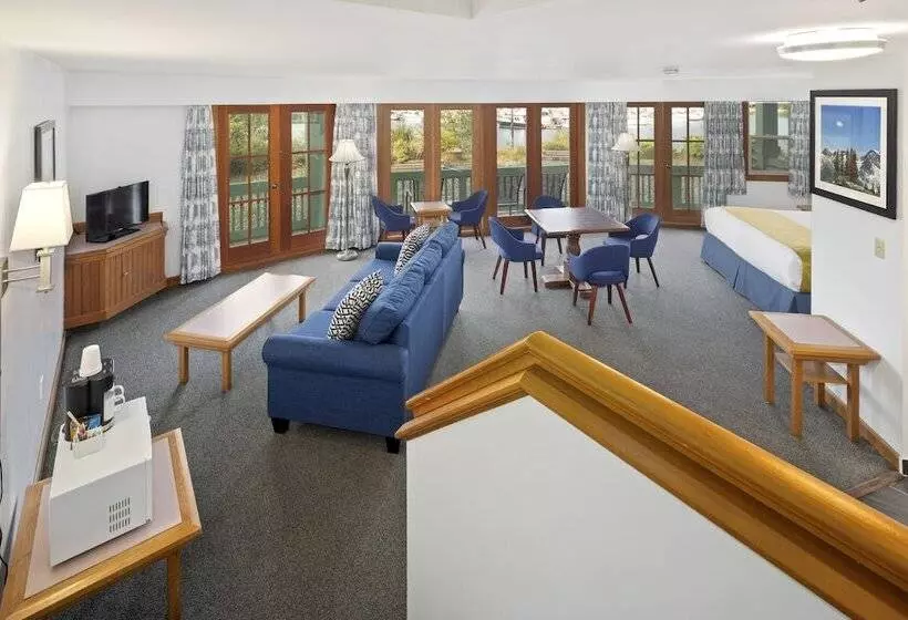 酒店 Canadian Princess Lodge & Marina