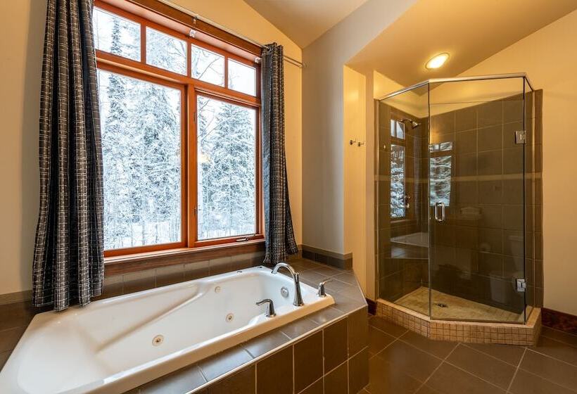 هتل Copper Horse Lodge