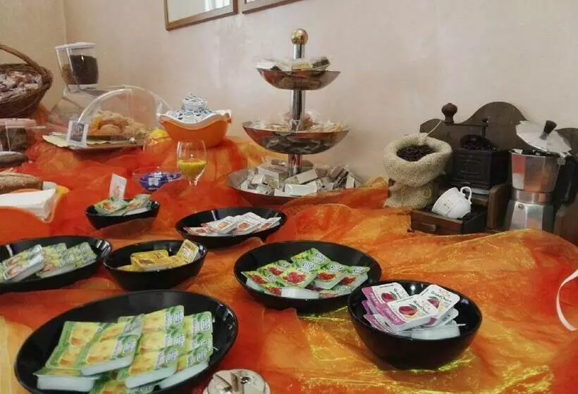 ホテル De La Ville