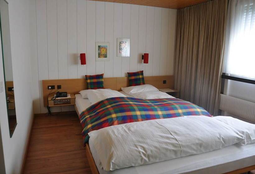 Hotell Garni Rösslipost