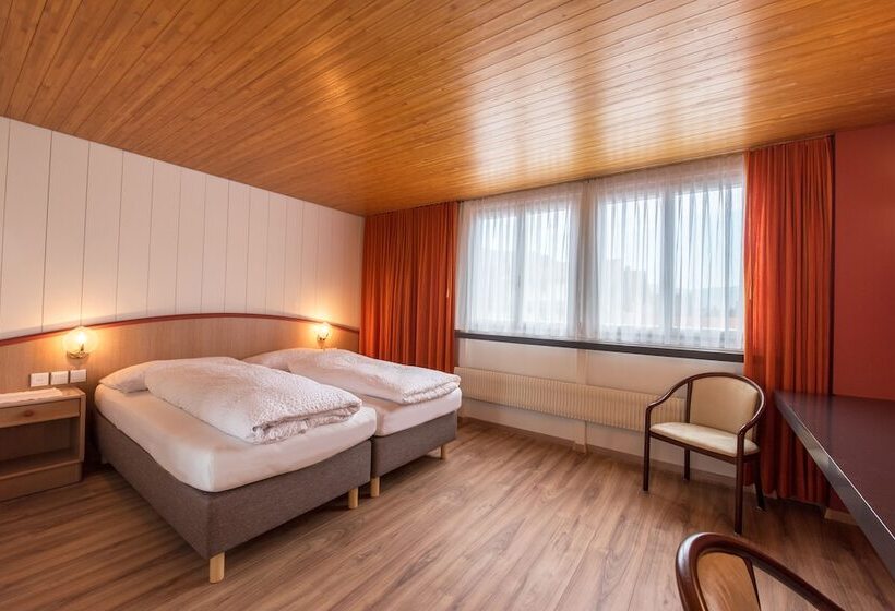 Hotell Garni Rösslipost