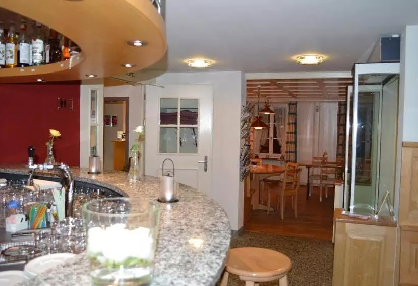 Отель Garni Rösslipost