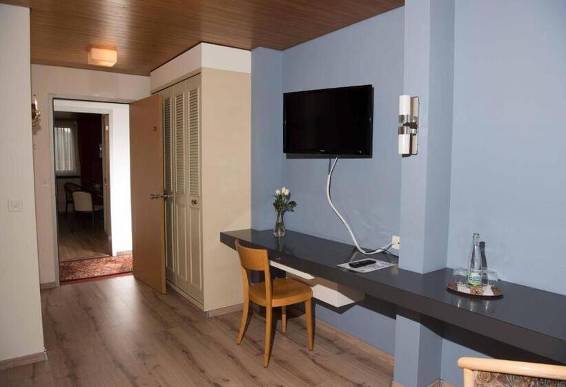 Hotell Garni Rösslipost