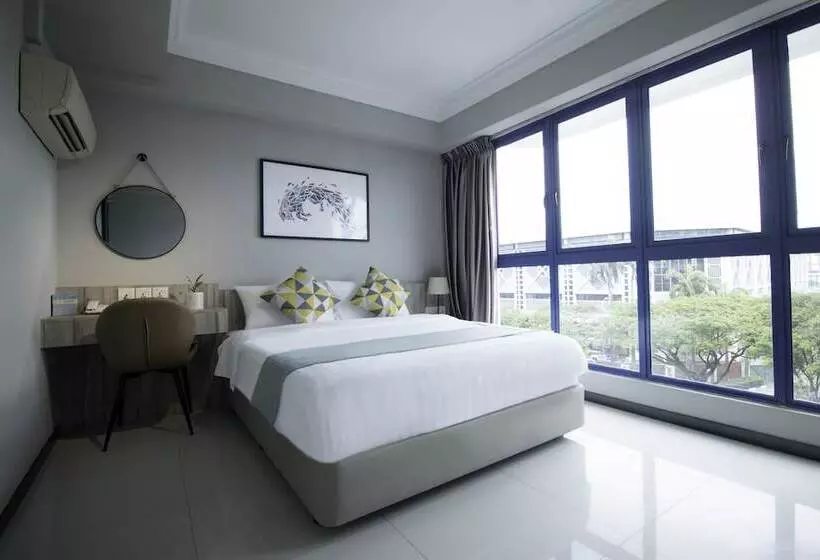 هتل Harbour Ville