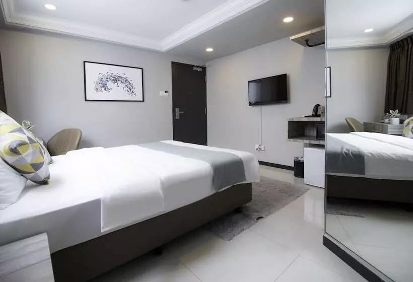 هتل Harbour Ville