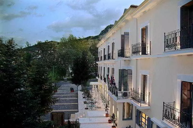 酒店 Helmos Kalavrita