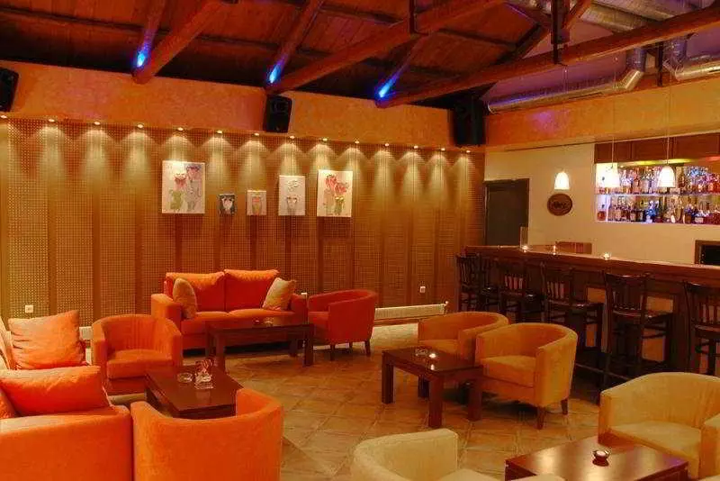 酒店 Helmos Kalavrita