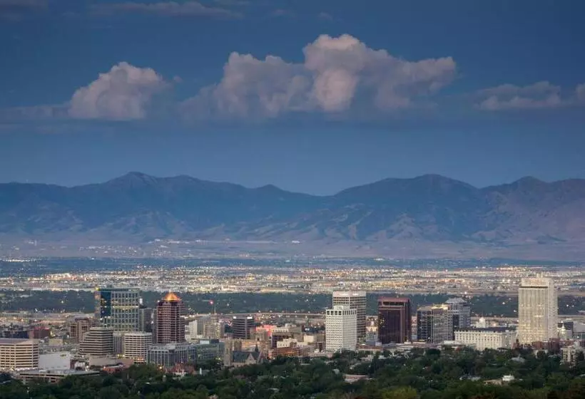 בית מלון כפרי Holiday Inn Express Salt Lake City Downtown, An Ihg