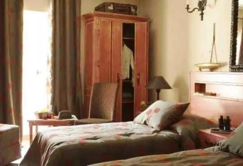 فندق Hostellerie Du Cigalou   Teritoria