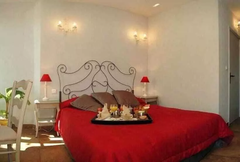 فندق Hostellerie Du Cigalou   Teritoria