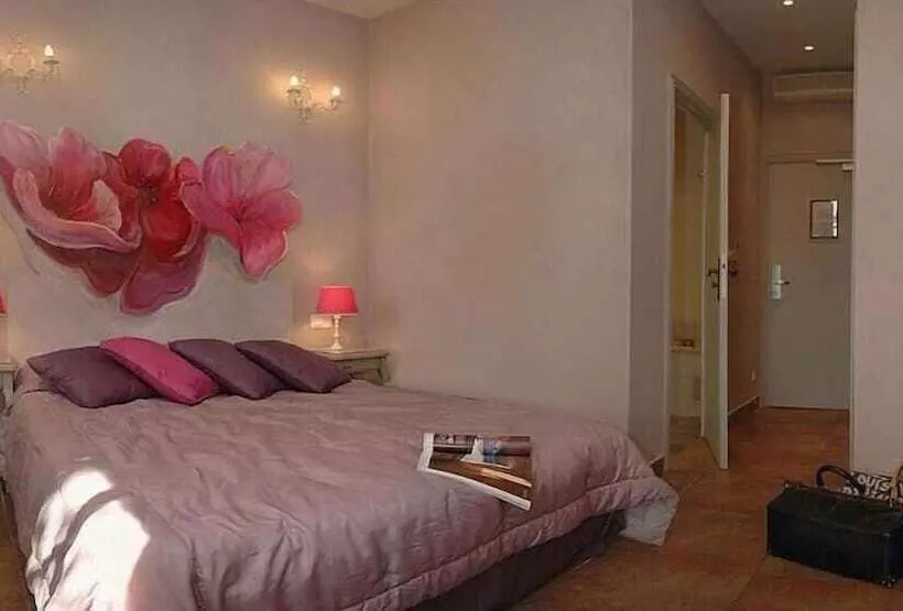 فندق Hostellerie Du Cigalou   Teritoria