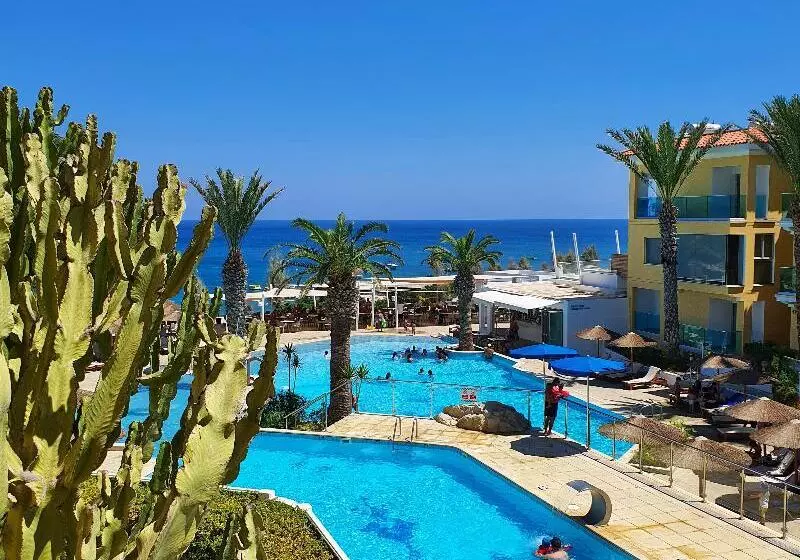 Отель Malama Beach Holiday Village