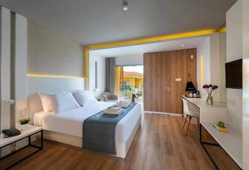 Hôtel Malama Beach Holiday Village - Nissi Beach