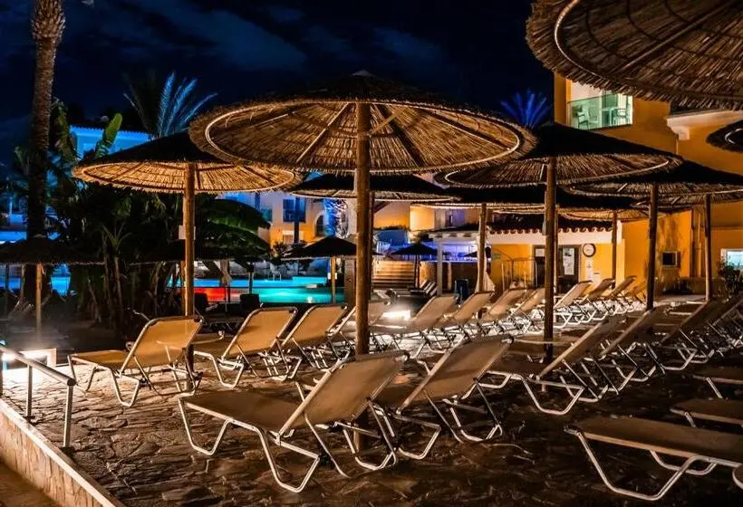 ホテル Malama Beach Holiday Village
