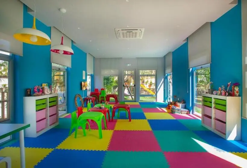 ホテル Malama Beach Holiday Village