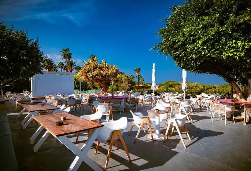 ホテル Malama Beach Holiday Village