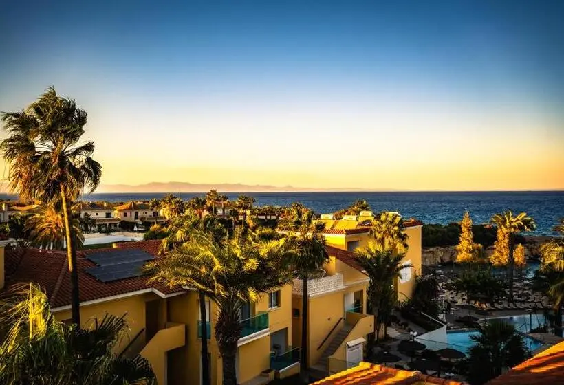 ホテル Malama Beach Holiday Village
