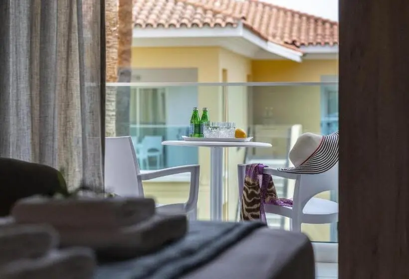 ホテル Malama Beach Holiday Village