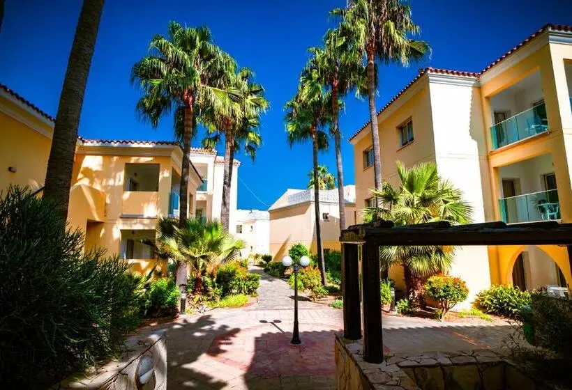 ホテル Malama Beach Holiday Village