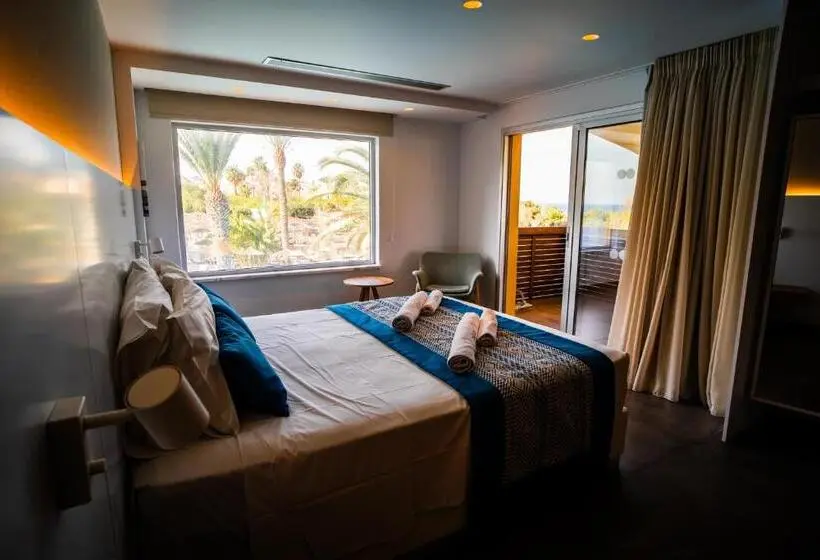 ホテル Malama Beach Holiday Village