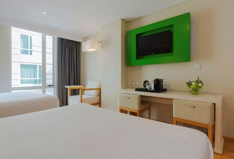 هتل NH Puebla Centro Historico