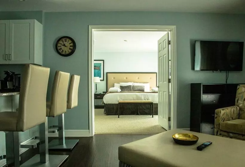 Отель Oak Island Resort & Conference Centre