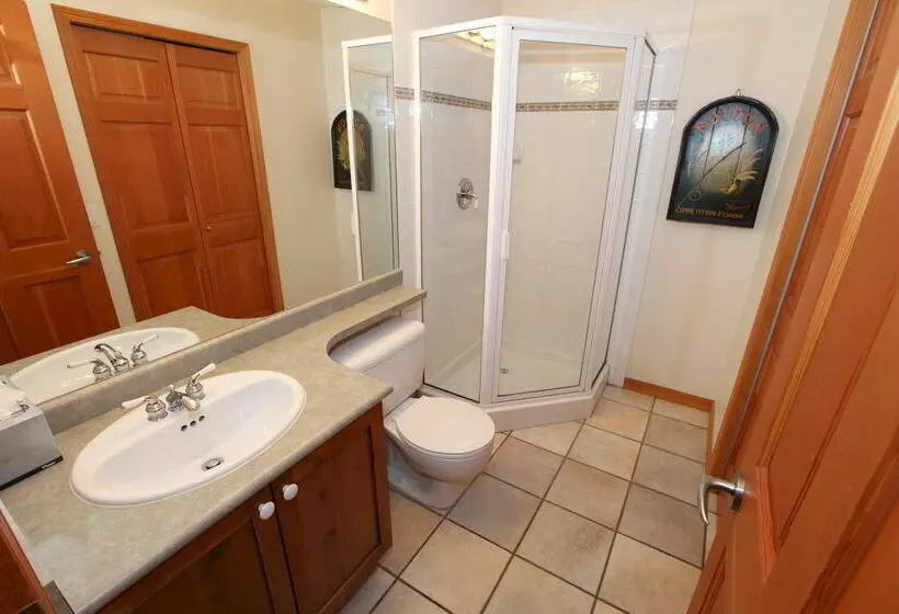 ホテル Stoney Creek