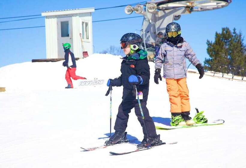 Szálloda Pinestone Resort & Conference Centre