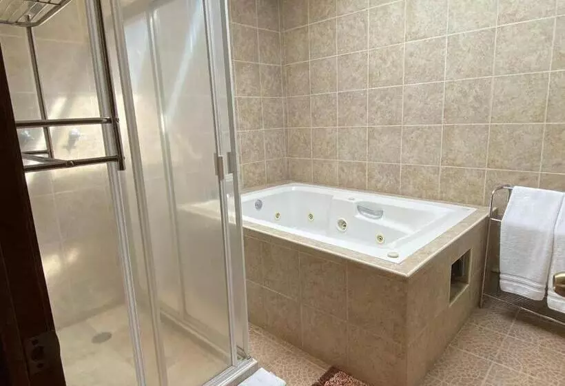 בית מלון כפרי Capital O La Huerta Golf &