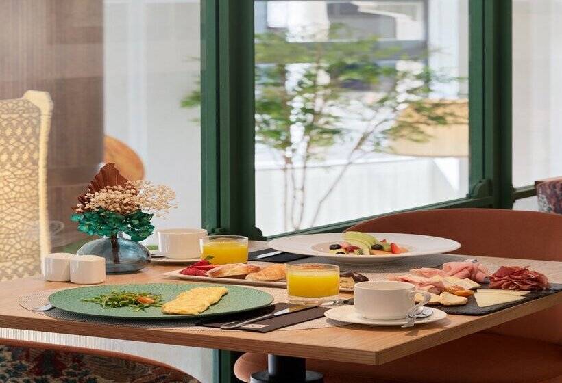 Отель H10 Casanova