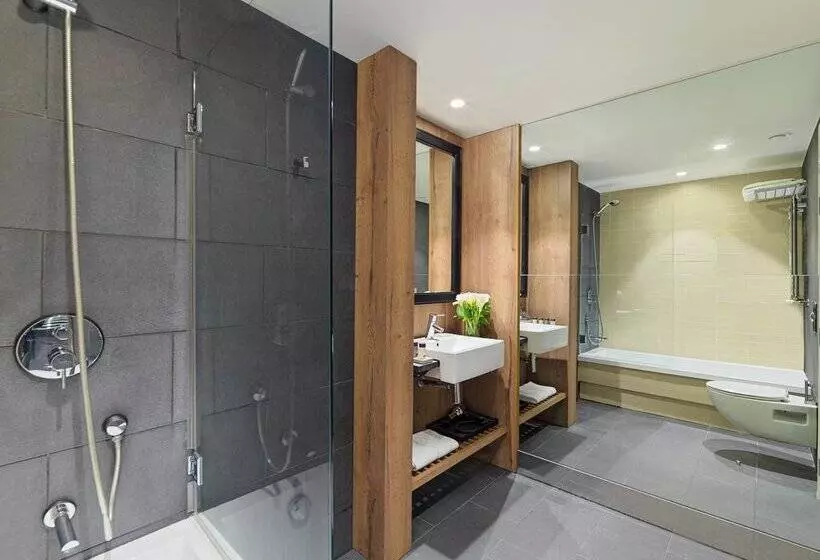 Отель H10 Casanova